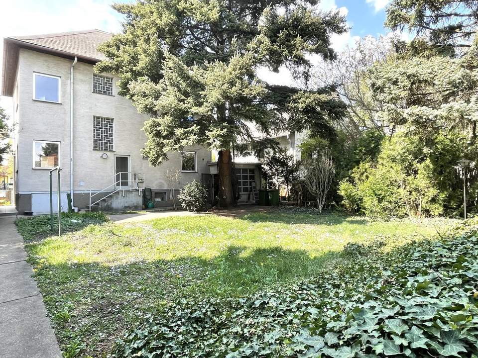"Zwei Häuser mit Garten in Simmering – sanierungsbedürftiges Familienprojekt"