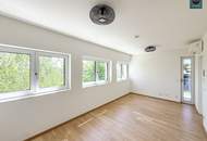 Provisionsfrei: Klimatisiertes Dachgeschoss Maisonette Apartment mit 2 Balkonen und großer Dachterrasse in Bestlage von Grinzing! Garage verfügbar!