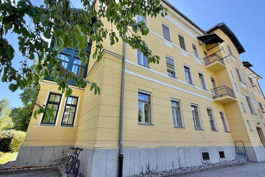 VILLACH-STADT: Charmante Altbauwohnung in stilvoller Villa in zentrumsnaher Lage, Gewerbeobjekt-miete, 1.444,00,€, 9500 Villach(Stadt)