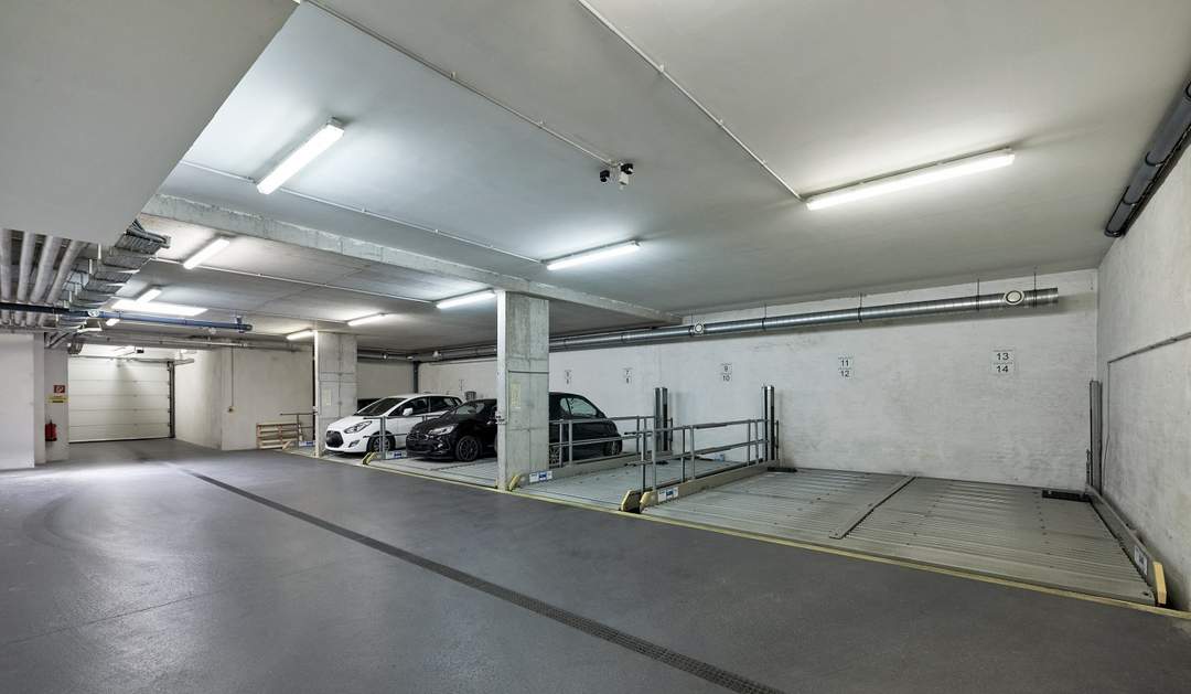 Komfortabler Stapelparkplatz (unten) in der Zinckgasse 15 Verfügbar ab 01.01.2027