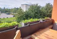 Attraktive 3-Zimmer-Wohnung mit Loggia und Blick ins Grüne