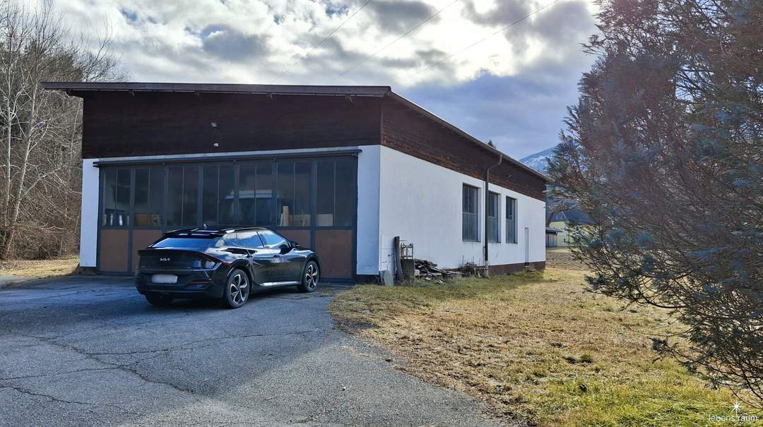 Geräumige Lagerhalle nahe Seeboden am Millstätter See.