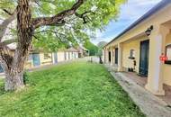 Baugrundstück mit Bauernhof- oder Reiterhofidylle direkt vor den Toren Wiens