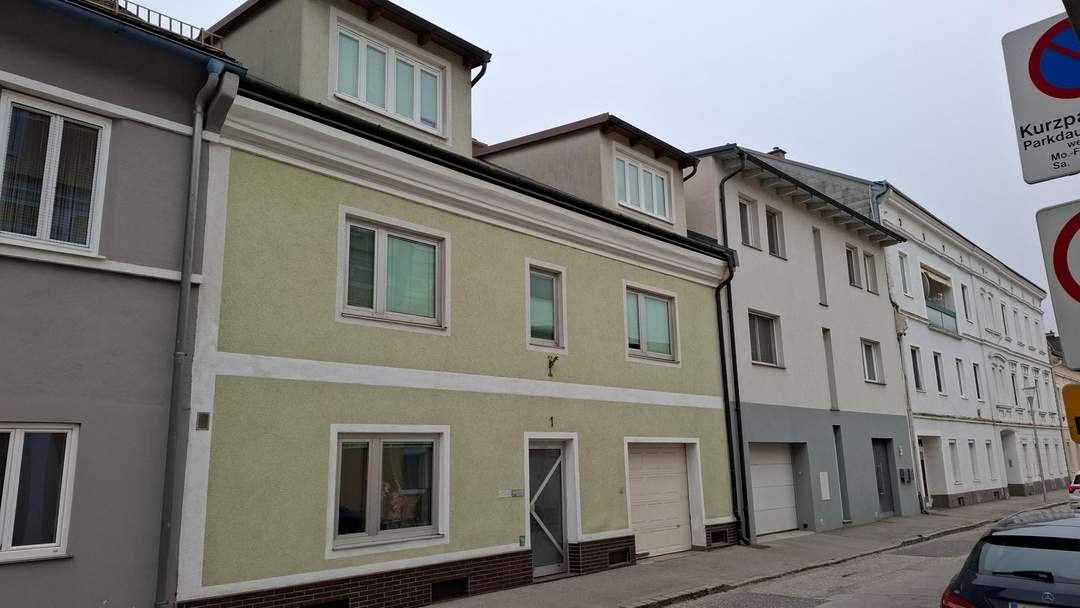 ab Mai verfügbar, 4 Zimmer und Garten