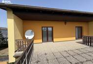Großzügiges 6-Zi-Haus mit Garten, 2 Terrassen &amp; Garage in Poysdorf
