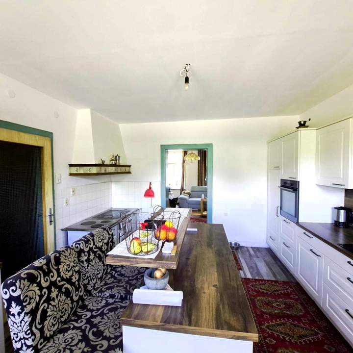 ALTBAUFLAIR- DIE VERGANGENHEIT ZUR ZUKUNFT MACHEN! 10 Zimmer!