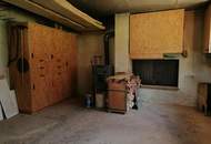 Zweifamilienhaus mit Holzwerkstatt, Garage und Carport – Wohnen in Top Lage
