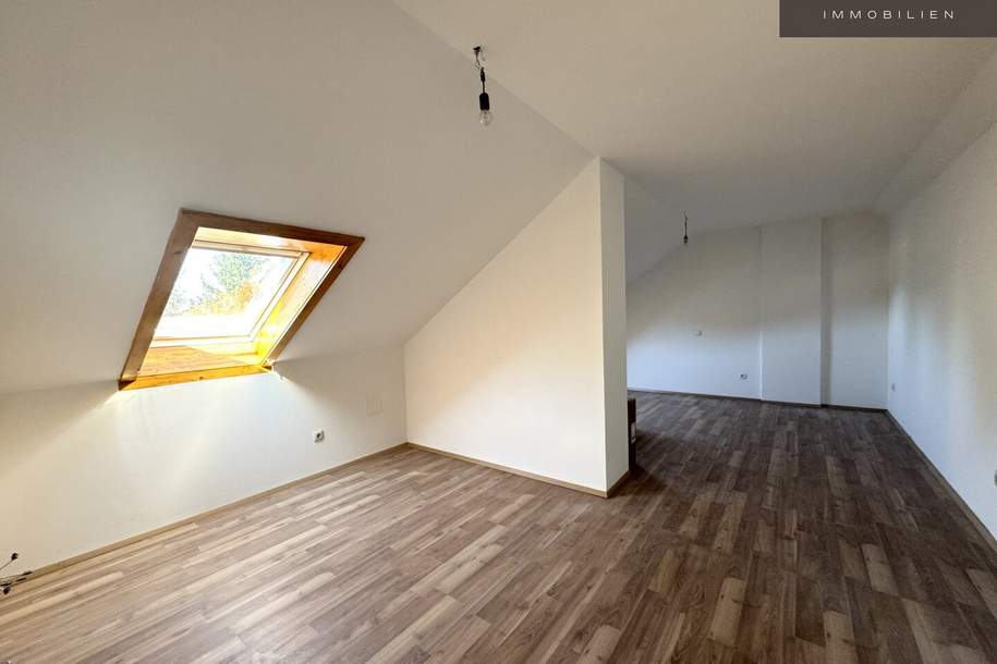 | SCHÖNE KLEINWOHNUNG | CA. 35m² | MIT BLICK INS GRÜNE | 4.OG. | DACHGESCHOSS, Wohnung-kauf, 125.000,€, 8010 Graz(Stadt)