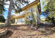 1A-INFRASTRUKTUR! SANIERUNGSBEDÜRFTIGES EINFAMILIENHAUS MIT KELLER UND GARAGE. 271 m² NUTZFLÄCHE. 560m² GRUNDSTÜCK.