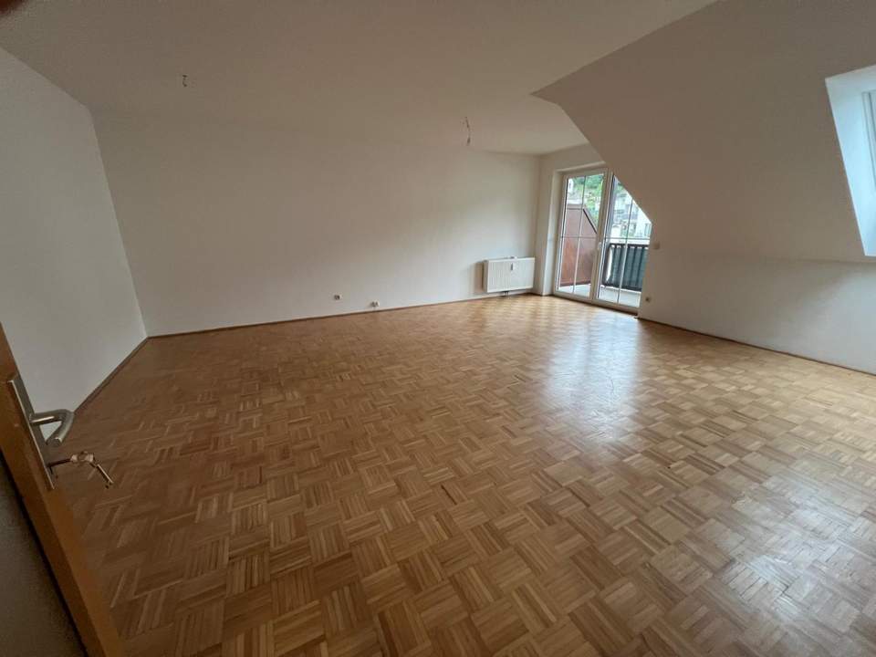 Gemütliche Wohnung mit Balkon!
