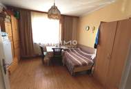 Geräumiges Mehrfamilienhaus mit großem Garten, sowie ehemaligen kleinen Geschäftslokal neben Bahnhof