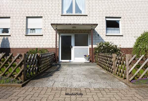 5-Zimmer-Wohnung mit Pkw-Stellplatz