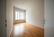 Großzügige Dachgeschosswohnung in historischem Stilhaus nahe Hauptplatz – Wiener Neustadt