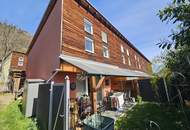 Modernes Eckreihenhaus mit Garten und Doppelcarport in beliebter, sonniger Siedlungslage