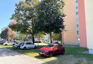 Wohnen über den Dächern von Graz: Sonnige Wohnung mit Balkon, Parkplatz und Lift