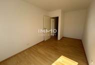 ERSTBEZUG - 4 Zimmer DG Wohnung mit Freifläche