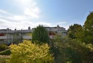 Perfekte Single-, wie Pärchenwohnung hell und mit großem Balkon in St. Peter