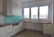 UNBEFRISTETE PENTHOUSE-MAISONETTE MIT WUNDERSCHÖNEM FERNBLICK