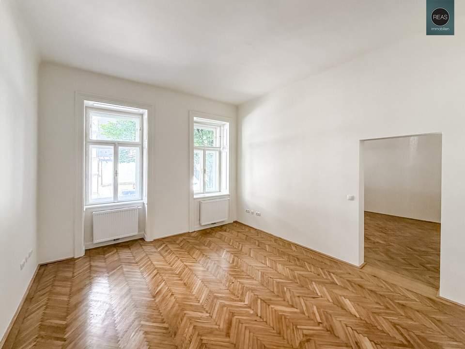 Erstbezug: Tolles renoviertes Büro beim Zentaplatz!