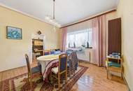 Modernisierungsbedürftiges Wohnhaus in Großweikersdorf nahe Bahnhof mit Garten, Terrasse und ausgezeichneter Infrastruktur!