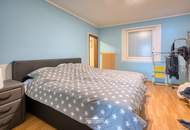 Zwei Häuser mit 3 Wohnungen und Geschäftslokal in Vöcklabruck. Sicher Finanzieren durch Mieteinnahmen.