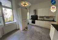 Gepflegter Altbau: Schöne Zwei Zimmer plus Küche