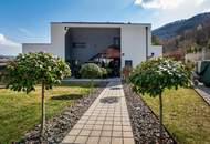 Exquisite 3-Zimmer-Wohnung trifft Gartentraum mit Carport!