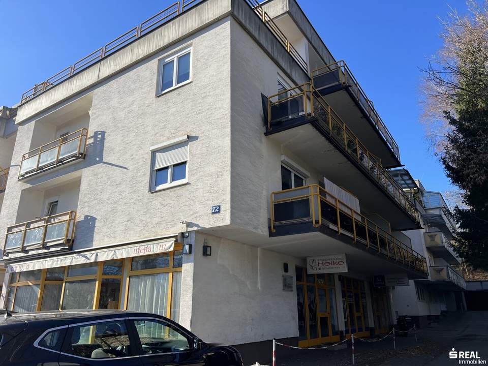 Naturnah! Charmante 2-Zimmer Wohnung mit Tiefgarage und zwei Balkonen