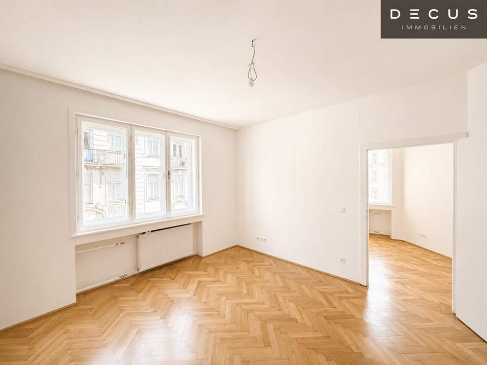 | STILVOLLE 2-ZIMMER WOHNUNG | PERFEKTE INNENSTADTLAGE | ERSTBEZUG NACH SANIERUNG |