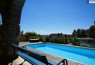 RIESIGER POOLBEREICH MIT AUSBLICK ÜBER GRAZ!! Exklusives Einfamilienhaus in Eggenberg mit Pool, XXL-Terrasse &amp; Traumgarten – Ihre private Oase in Graz!