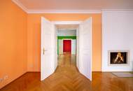 WIENER KLASSIK IM GÖTTWEIGERHOF: Topsanierte Altbauwohnung mit prachtvollem 70 m² großen Wohnsalon