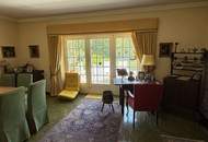 Stilvolles Haus in Bestlage von Wiener Neustadt – Großes Grundstück mit Pool, Altbaumbestand &amp; großer Garage