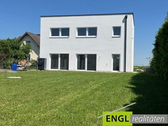 Moderner Erstbezug in idyllischer Umgebung, nahe den Weingärten