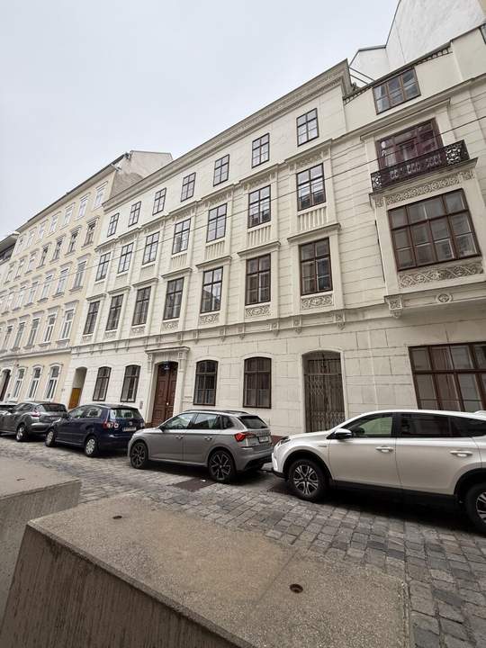 Charmantes Geschäftslokal mit Gewölbedecken – vielseitig nutzbar &amp; sofort verfügbar