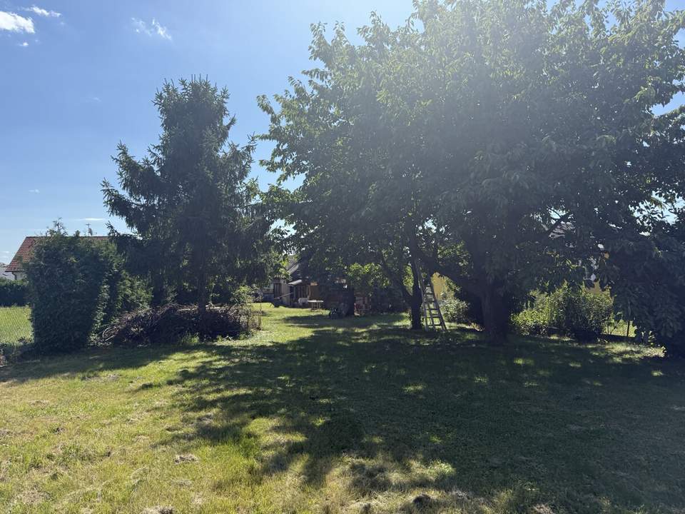 2034 Großharras - Idyllisches Landhaus mit großem Garten und Nebengebäuden
