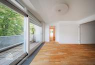 Wunderschöne 4 - Zimmer Wohnung mit Terrasse und 2 Balkonen