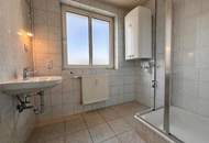 Erstbezug nach Komlettsanierung! Großzügige 3,5-Zimmer-Wohnung mit Balkon