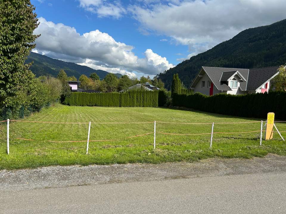 Sonniges zentrales Baugrundstück (Provisionsfrei)