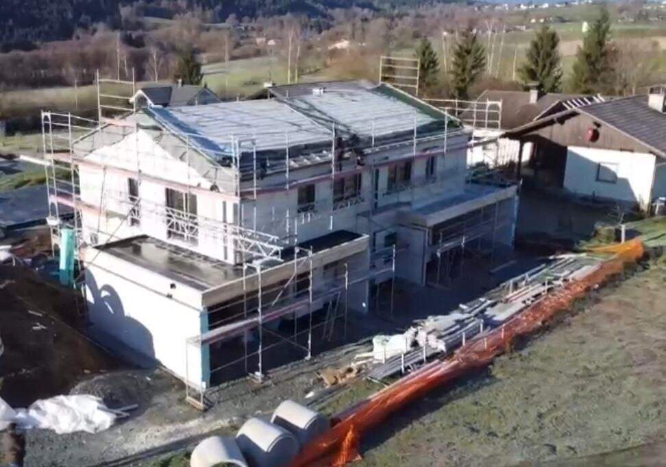 Traumhaftes Wohnen in Kärnten: Erstbezug Doppelhaushälfte mit Garten und Doppelcarport Belagsfertig!