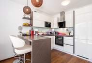 Wohnen mit Komfort: Helle Wohnung mit Balkon &amp; Tiefgarage