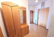 Helle Eigentumswohnung mit Balkon u. Tiefgaragenstellplatz - Lift vorhanden!