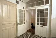 Helle Wohnung mit Altbauflair nahe Augarten