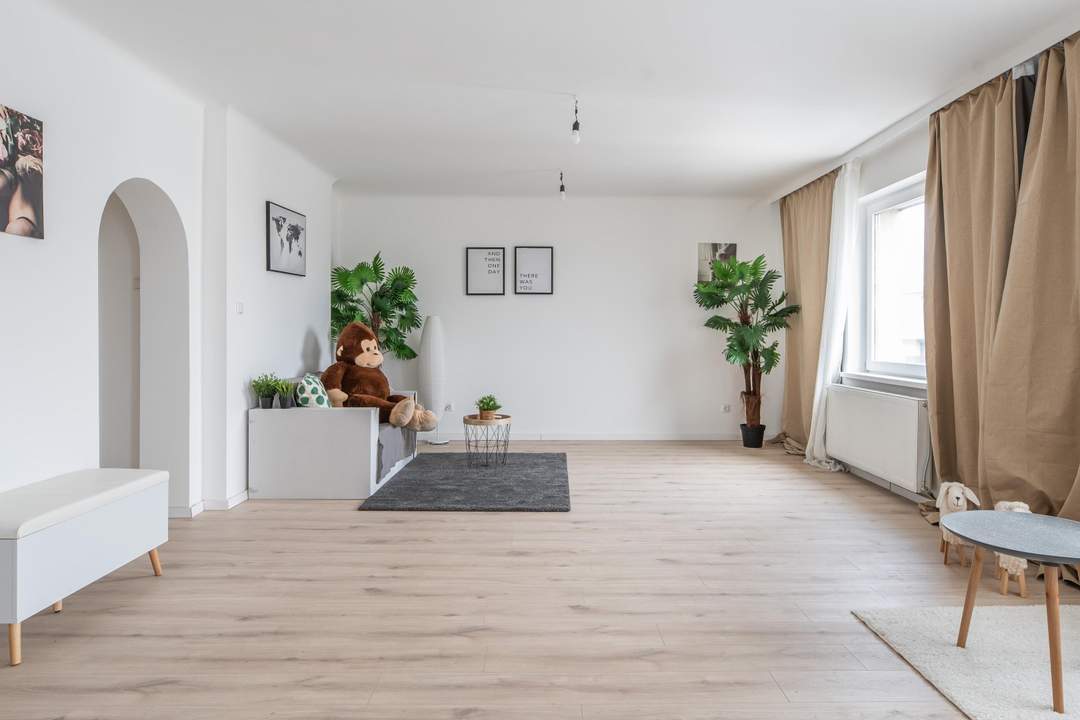 ***Frisch gestrichen*** Renovierte 2 bis 3-Zimmerwohnung in Zentrumsnähe