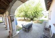 Modernes Miethaus mit uneinsehbarem Garten und Terrasse