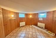 Großzügiges Wohnhaus mit Pool, Heimkino und Sauna in ruhiger Lage!