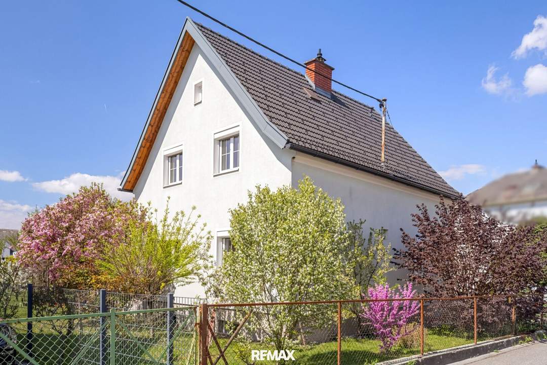 Charmantes Einfamilienhaus mit Potenzial samt großzügigem Grundstück in bester Lage in Waidmannsdorf
