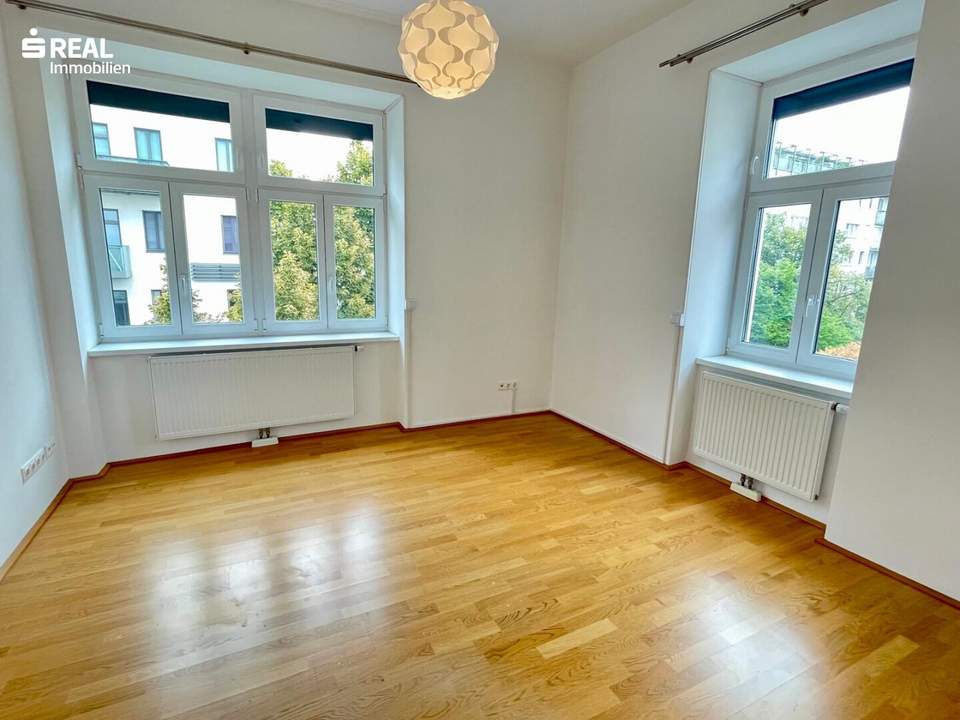 Modernisierte 3-Zimmer-Altbauwohnung in guter Lage