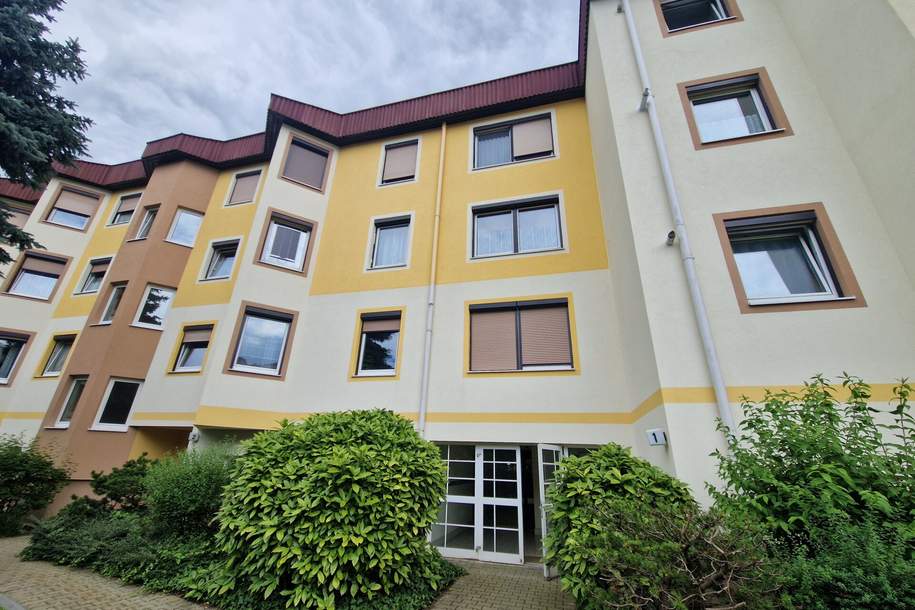 LEISTBARE 1-ZIMMER-LOGGIAMIETWOHNUNG MIT ÜBERDACHTEM PARKPLATZ IN BESTER, RUHIGER WOHNLAGE VON LANGENZERSDORF, Wohnung-miete, 620,00,€, 2103 Korneuburg