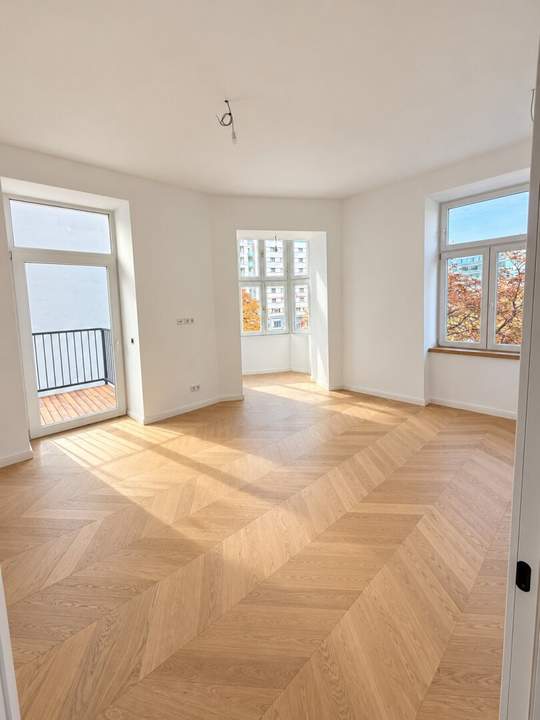 Luxuriöser Altbau-Erstbezug mit Terasse und Grünblick – Wohnen auf höchstem Niveau im Herzen des 2. Bezirks