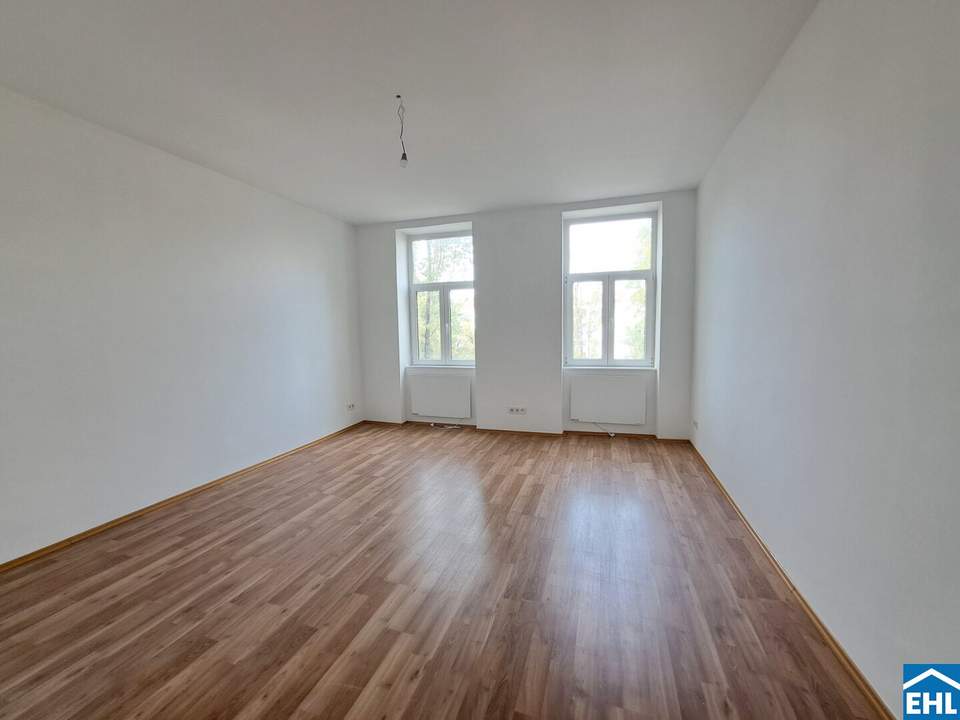 In U-Bahn-Nähe: Singlewohnung in wunderschönem Altbau